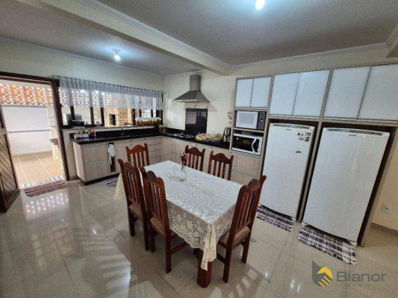 Imagem Casa com 4 Quartos à Venda, 290 m² em água Verde - Blumenau Imagem Casa com 4 Quartos à Venda, 290 m² em água Verde - Blumenau
