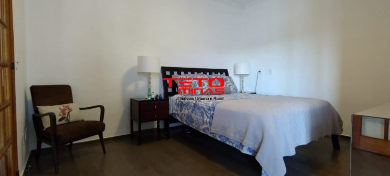 Imagem Casa com 4 Quartos à Venda, 313 m² em São Lourenço - São Lourenço