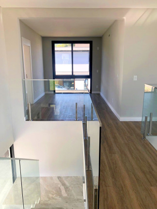 Imagem Casa com 4 Quartos à Venda, 386 m² em Santa Regina - Camboriú Imagem Casa com 4 Quartos à Venda, 386 m² em Santa Regina - Camboriú