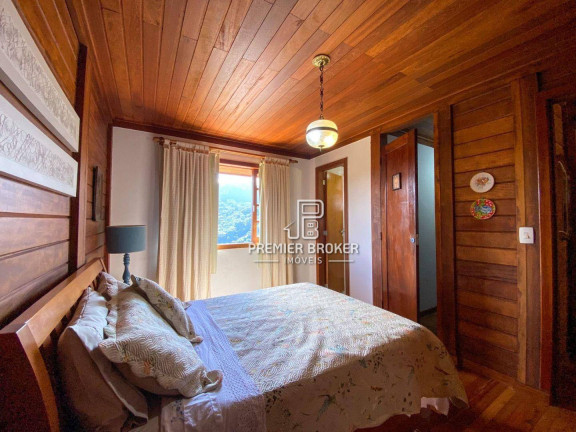 Imagem Casa com 3 Quartos à Venda, 237 m² em Albuquerque - Teresópolis Imagem Casa com 3 Quartos à Venda, 237 m² em Albuquerque - Teresópolis