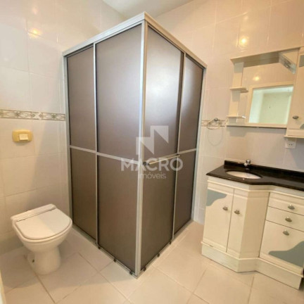 Imagem Casa com 3 Quartos à Venda, 198 m² em Centro - Jaraguá Do Sul Imagem Casa com 3 Quartos à Venda, 198 m² em Centro - Jaraguá Do Sul