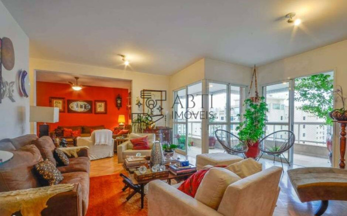 Apartamento com 4 Quartos para Alugar, 190 m² em Moema - São Paulo