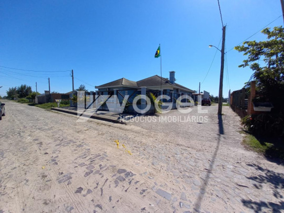 Imagem Casa com 4 Quartos à Venda, 197 m² em Nova Tramandaí - Tramandai Imagem Casa com 4 Quartos à Venda, 197 m² em Nova Tramandaí - Tramandai