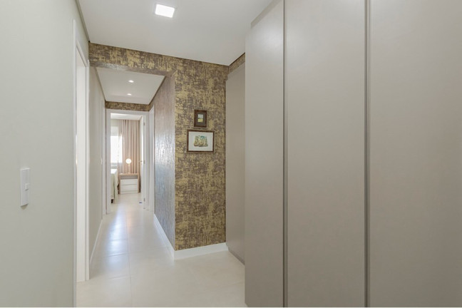 Imagem Imóvel com 3 Quartos à Venda, 93 m² em Petrópolis - Porto Alegre Imagem Imóvel com 3 Quartos à Venda, 93 m² em Petrópolis - Porto Alegre