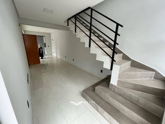 Imagem Sobrado com 3 Quartos à Venda, 220 m² em Los Angeles - Barra Velha