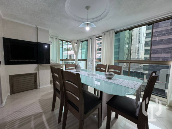 Apartamento com 3 Quartos à Venda, 135 m² em Meia Praia - Itapema