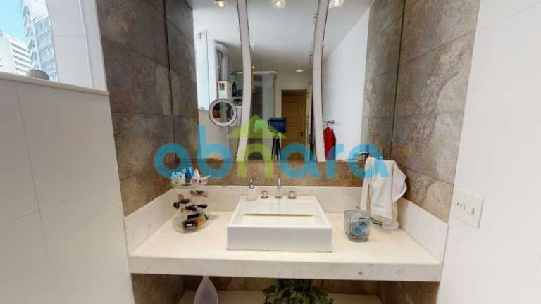 Imagem Apartamento com 3 Quartos à Venda, 180 m² em Copacabana - Rio De Janeiro Imagem Apartamento com 3 Quartos à Venda, 180 m² em Copacabana - Rio De Janeiro