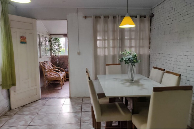 Imagem Casa com 2 Quartos à Venda, 145 m² em Sarandi - Porto Alegre Imagem Casa com 2 Quartos à Venda, 145 m² em Sarandi - Porto Alegre