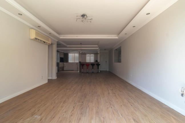 Imagem Imóvel com 3 Quartos à Venda,  em Moinhos De Vento - Porto Alegre
