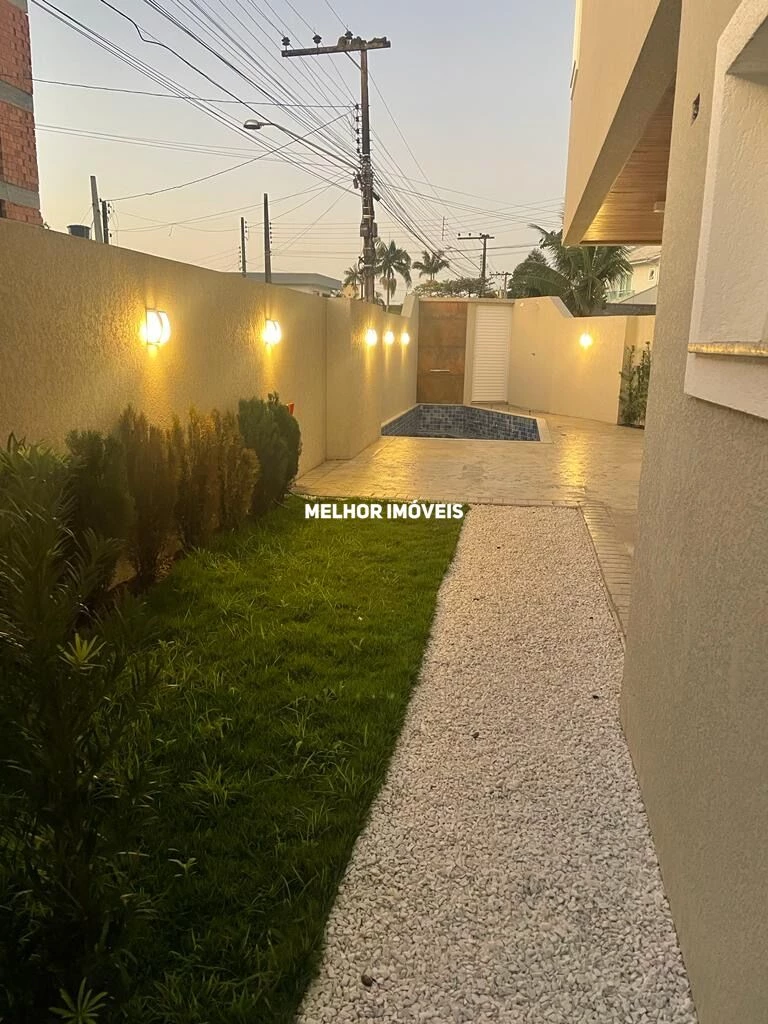 Imagem Casa com 3 Quartos à Venda, 225 m² em Centro - Camboriú