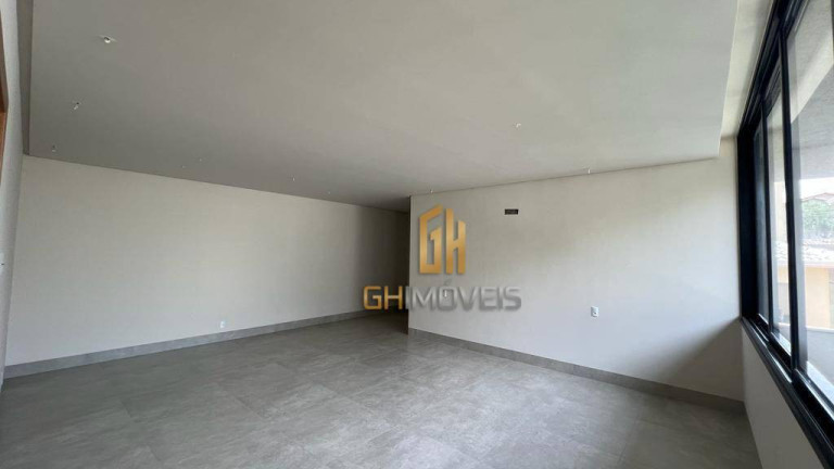 Imagem Sobrado com 4 Quartos à Venda, 277 m² em Jardins Madri - Goiânia