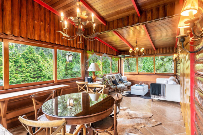 Imagem Casa com 4 Quartos à Venda, 720 m² em Jardim Embaixador - Campos Do Jordão Imagem Casa com 4 Quartos à Venda, 720 m² em Jardim Embaixador - Campos Do Jordão
