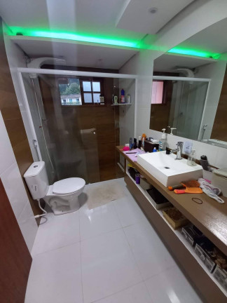 Imagem Casa com 5 Quartos à Venda,  em Conego - Nova Friburgo