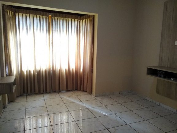 Imagem Casa com 5 Quartos à Venda, 200 m² em Nova Jacarezinho - Jacarezinho