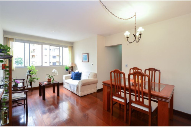 Imagem Apartamento com 3 Quartos à Venda, 72 m² em Moema - São Paulo
