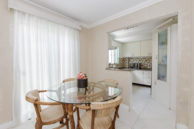 Imagem Sobrado com 3 Quartos à Venda, 114 m² em Guaira - Curitiba
