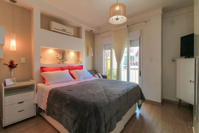 Imagem Imóvel com 2 Quartos à Venda, em Guarujá - Porto Alegre Imagem Imóvel com 2 Quartos à Venda, em Guarujá - Porto Alegre