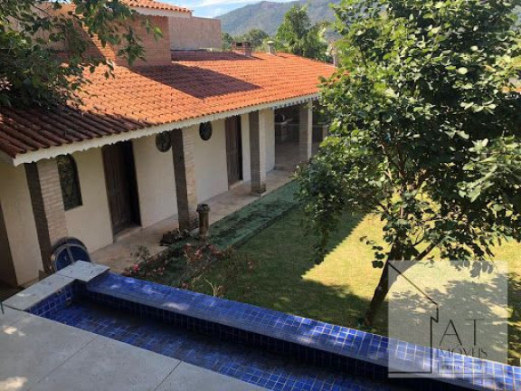 Casa com 4 Quartos à Venda, 320 m² em Vila Petrópolis - Atibaia