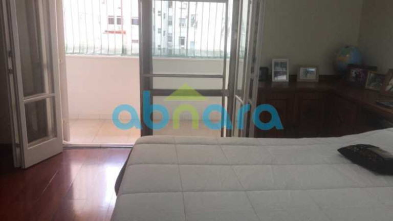 Imagem Apartamento com 3 Quartos à Venda, 130 m² em Copacabana - Rio De Janeiro