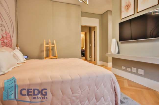 Imagem Apartamento com 3 Quartos à Venda, 230 m² em Cabral - Curitiba