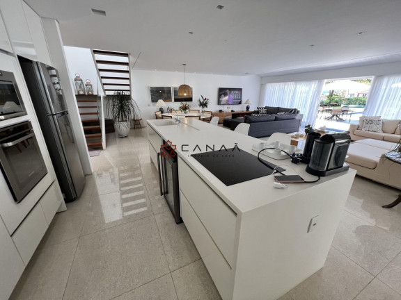 Casa de Condomínio com 6 Quartos para Alugar ou Temporada, 350 m² em Frade (cunhambebe) - Angra Dos Reis