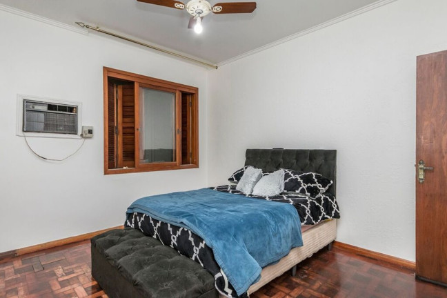 Imagem Imóvel com 2 Quartos à Venda, 64 m² em Menino Deus - Porto Alegre Imagem Imóvel com 2 Quartos à Venda, 64 m² em Menino Deus - Porto Alegre