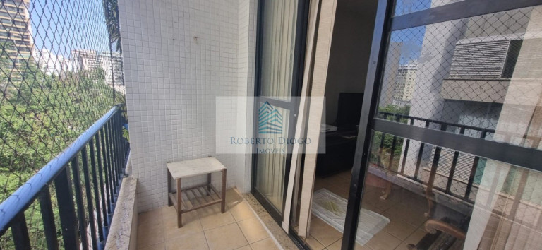 Imagem Imóvel com 2 Quartos à Venda, 117 m² em Santa Rosa - Niterói Imagem Imóvel com 2 Quartos à Venda, 117 m² em Santa Rosa - Niterói