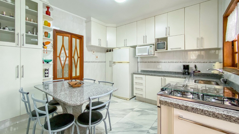 Imagem Casa com 5 Quartos à Venda, 275 m² em Cambuci - São Paulo