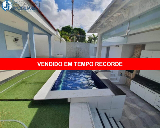 Casa com 4 Quartos para Alugar ou Temporada, 342 m² em Capim Macio - Natal