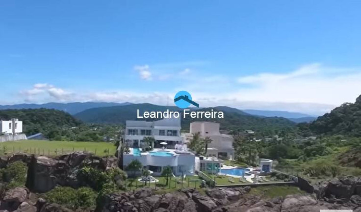 Imagem Casa com 10 Quartos à Venda, 1.411 m² em Balneário Praia Do Pernambuco - Guarujá Imagem Casa com 10 Quartos à Venda, 1.411 m² em Balneário Praia Do Pernambuco - Guarujá