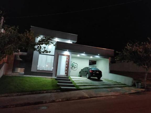 Imagem Casa com 3 Quartos à Venda, 300 m² em Bairro Do Grama - Caçapava Imagem Casa com 3 Quartos à Venda, 300 m² em Bairro Do Grama - Caçapava