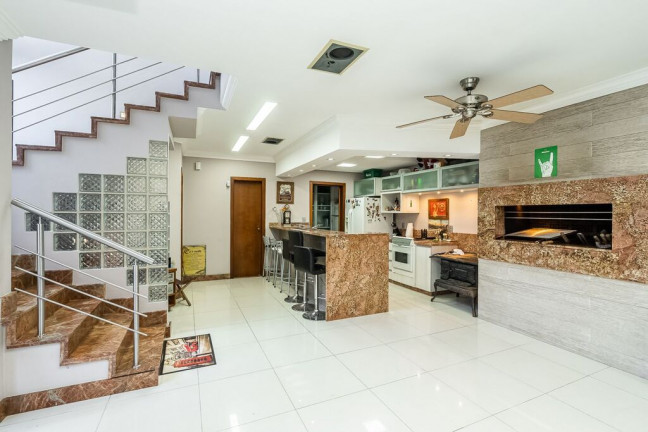 Imagem Casa com 4 Quartos à Venda, 288 m² em Jardim Itu - Porto Alegre