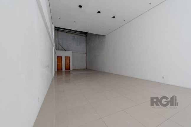 Imagem Loja para Alugar, 130 m² em Tristeza - Porto Alegre Imagem Loja para Alugar, 130 m² em Tristeza - Porto Alegre