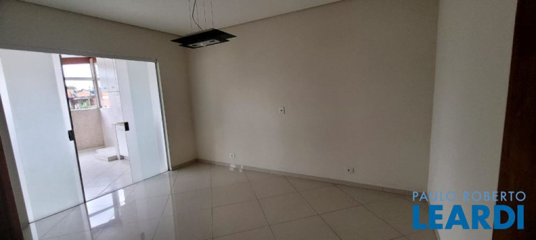 Imagem Sobrado com 6 Quartos à Venda, 308 m² em Vila Tibiriçá - Santo André Imagem Sobrado com 6 Quartos à Venda, 308 m² em Vila Tibiriçá - Santo André