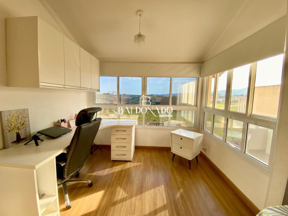 Imagem Casa com 3 Quartos à Venda, 144 m² em Centro - Extrema Imagem Casa com 3 Quartos à Venda, 144 m² em Centro - Extrema