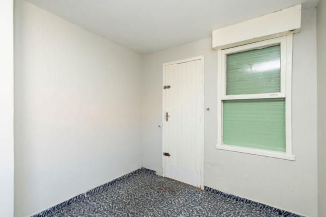 Imagem Imóvel com 3 Quartos à Venda, em Santa Tereza - Porto Alegre Imagem Imóvel com 3 Quartos à Venda, em Santa Tereza - Porto Alegre