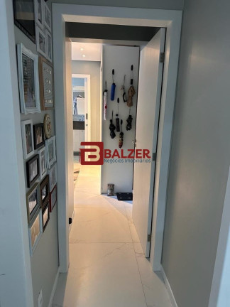 Imagem Apartamento com 2 Quartos à Venda, 136 m² em Abraão - Florianópolis Imagem Apartamento com 2 Quartos à Venda, 136 m² em Abraão - Florianópolis