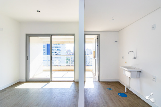 Imagem Imóvel com 2 Quartos à Venda, em Petrópolis - Porto Alegre Imagem Imóvel com 2 Quartos à Venda, em Petrópolis - Porto Alegre