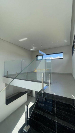 Imagem Sobrado com 3 Quartos à Venda, 192 m² em Santa Mônica - Caçapava