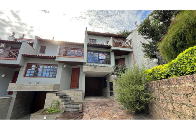 Imagem Casa de Condomínio com 3 Quartos à Venda, 240 m² em Tristeza - Porto Alegre Imagem Casa de Condomínio com 3 Quartos à Venda, 240 m² em Tristeza - Porto Alegre