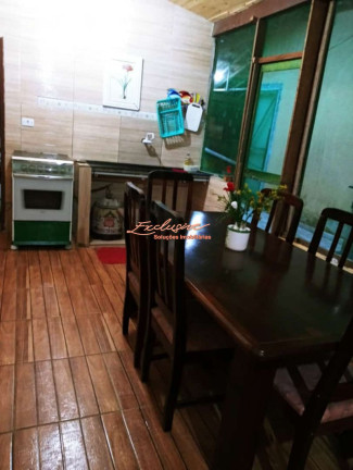 Imagem Casa com 4 Quartos à Venda, 300 m²