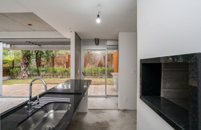 Imagem Imóvel com 3 Quartos à Venda, 206 m² em Três Figueiras - Porto Alegre Imagem Imóvel com 3 Quartos à Venda, 206 m² em Três Figueiras - Porto Alegre