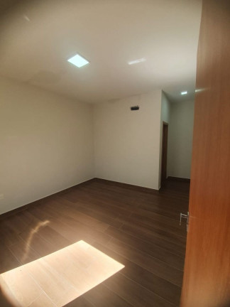 Imagem Imóvel com 3 Quartos à Venda, 188 m² em Jardim Tatuapé - Piracicaba Imagem Imóvel com 3 Quartos à Venda, 188 m² em Jardim Tatuapé - Piracicaba