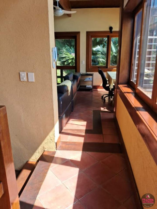 Imagem Casa com 5 Quartos à Venda, 450 m² em Enseada - Ubatuba