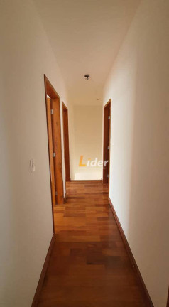 Imagem Casa com 3 Quartos à Venda, 238 m² em Aeroporto - Juiz De Fora Imagem Casa com 3 Quartos à Venda, 238 m² em Aeroporto - Juiz De Fora