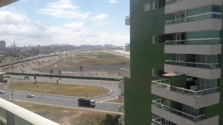 Imagem Apartamento com 2 Quartos à Venda, 69 m² em Armação - Salvador