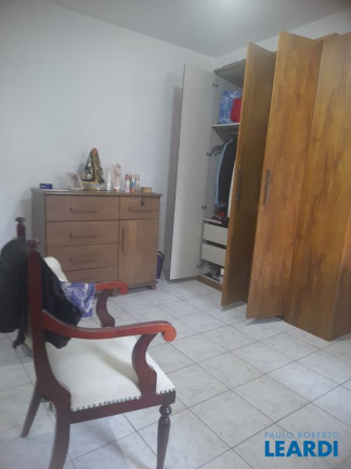 Imagem Casa com 3 Quartos à Venda, 239 m² em Jardim Teles De Menezes - Santo André Imagem Casa com 3 Quartos à Venda, 239 m² em Jardim Teles De Menezes - Santo André