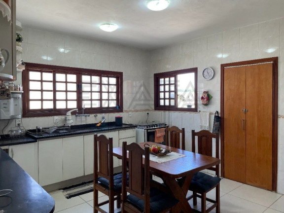 Imagem Imóvel com 3 Quartos à Venda, 301 m² em Parque Dom Henrique - Cotia