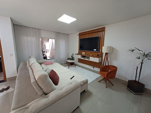 Imagem Sobrado com 3 Quartos à Venda, 200 m² em Jardim Quaresmeira - Suzano Imagem Sobrado com 3 Quartos à Venda, 200 m² em Jardim Quaresmeira - Suzano