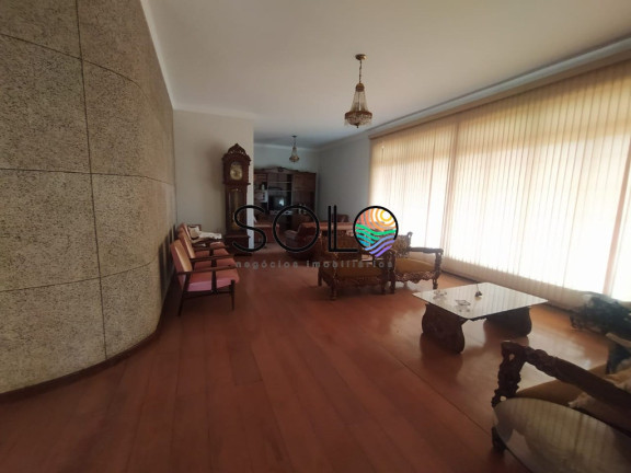 Imagem Casa com 4 Quartos à Venda, 1.329 m² em Centro - Araraquara
